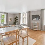 Sunny 4br Flat With Shared Rooftop Terrace At Kampen アパート オスロ