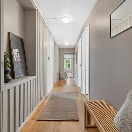 Sunny 4br Flat With Shared Rooftop Terrace At Kampen Appartement Oslo