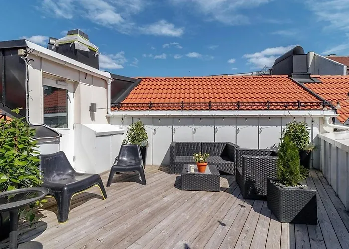 Sunny 4br Flat With Shared Rooftop Terrace At Kampen Appartement
