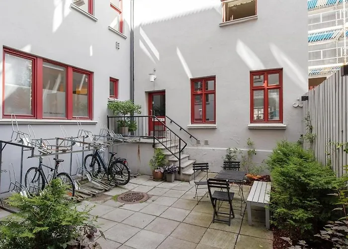Appartement Sunny 4br Flat With Shared Rooftop Terrace At Kampen Oslo