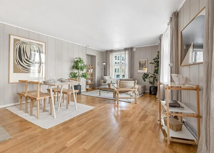 Appartement Sunny 4br Flat With Shared Rooftop Terrace At Kampen Oslo