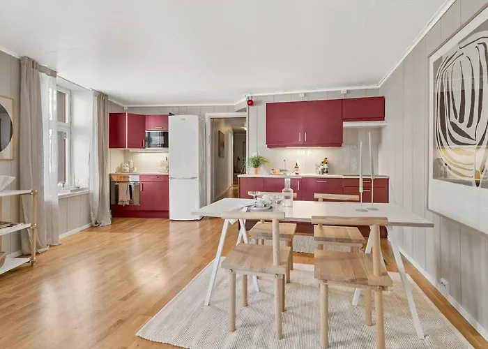 Sunny 4br Flat With Shared Rooftop Terrace At Kampen Oslo