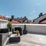 Sunny 4br Flat With Shared Rooftop Terrace At Kampen Appartamento *